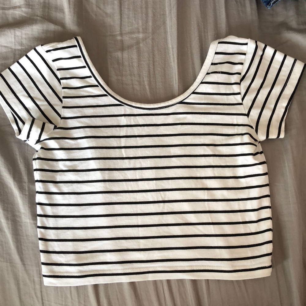 Black and white stripped Crop Top